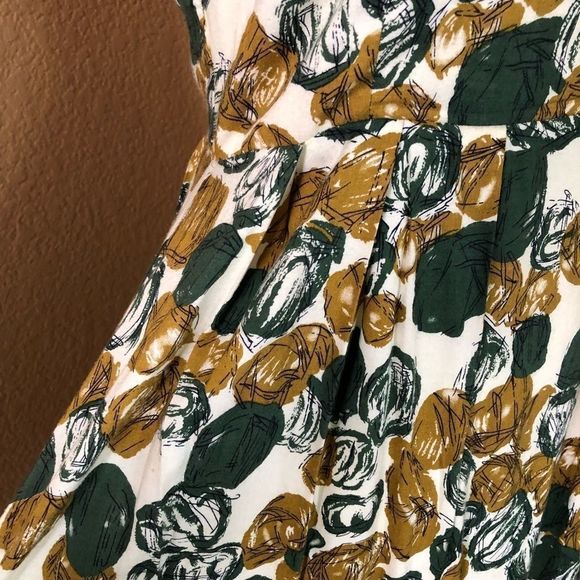 Retro Style Dress - Picture 3 of 5